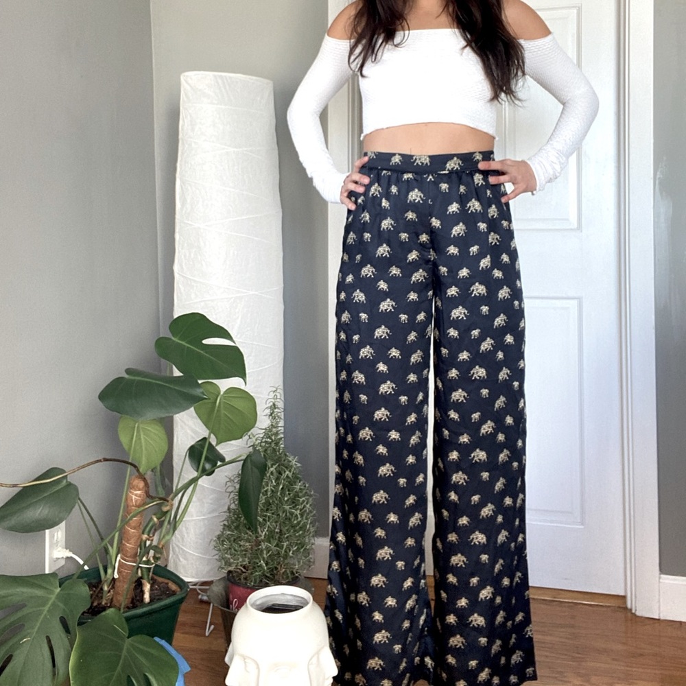 Wide leg trouser pants in elephant print